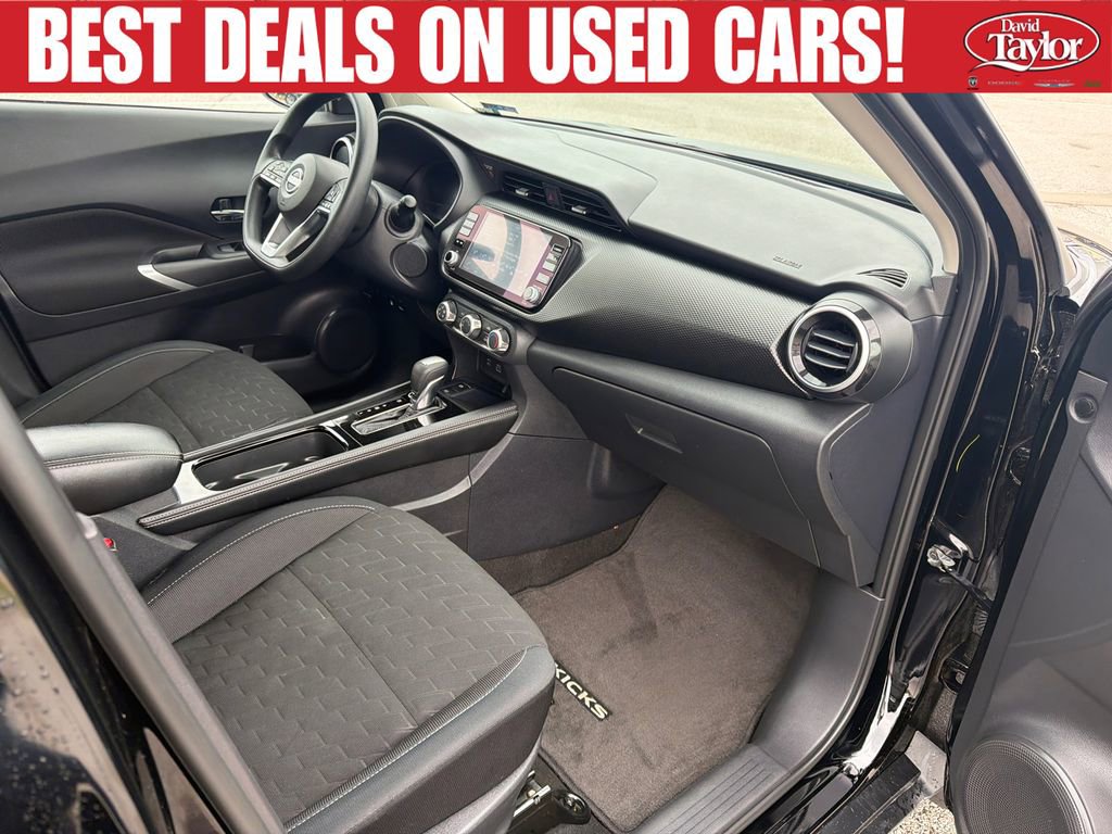 Used 2023 Nissan Kicks SV FWD image 30