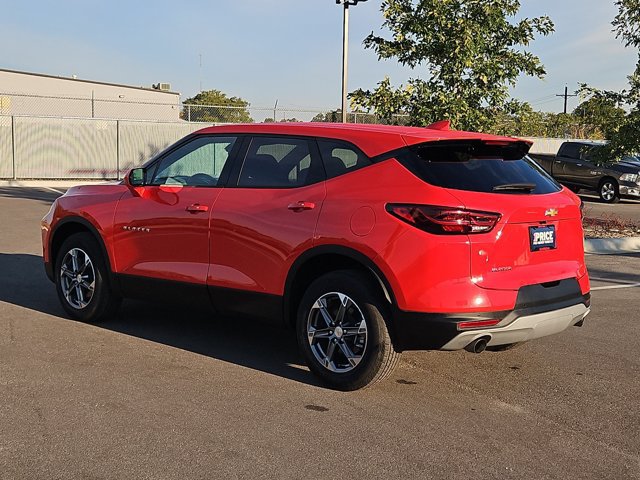 Used 2026 Chevrolet Blazer LT FWD image 8