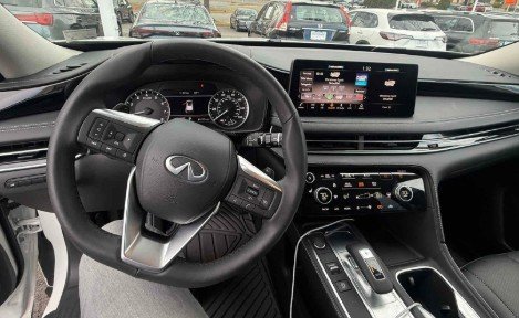 Used 2025 INFINITI QX60 Pure image 4