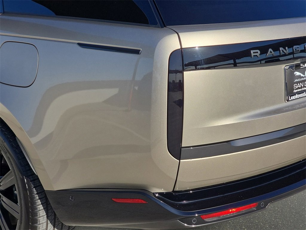 New 2026 Land Rover Range Rover SE image 36