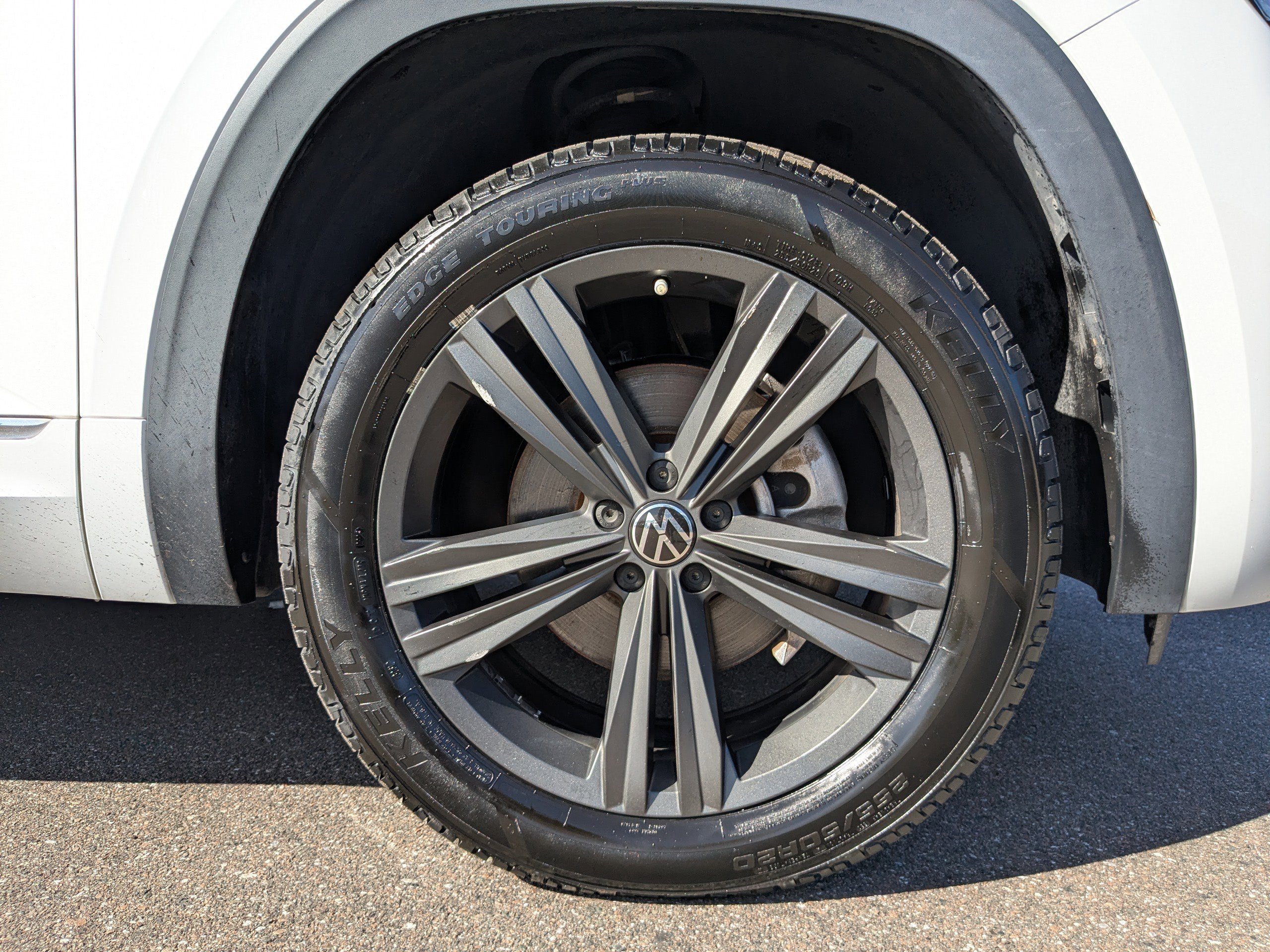 Used 2021 Volkswagen Atlas Cross Sport SE image 10