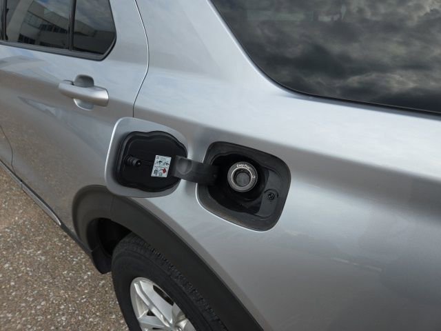 Used 2022 Ford Explorer XLT image 17