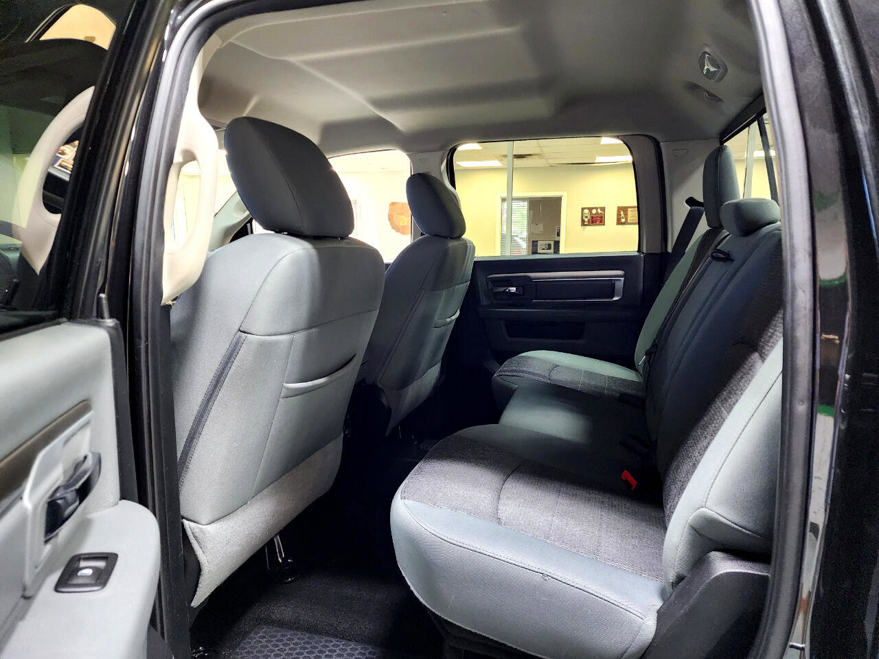 Used 2015 RAM 2500 Big Horn image 19