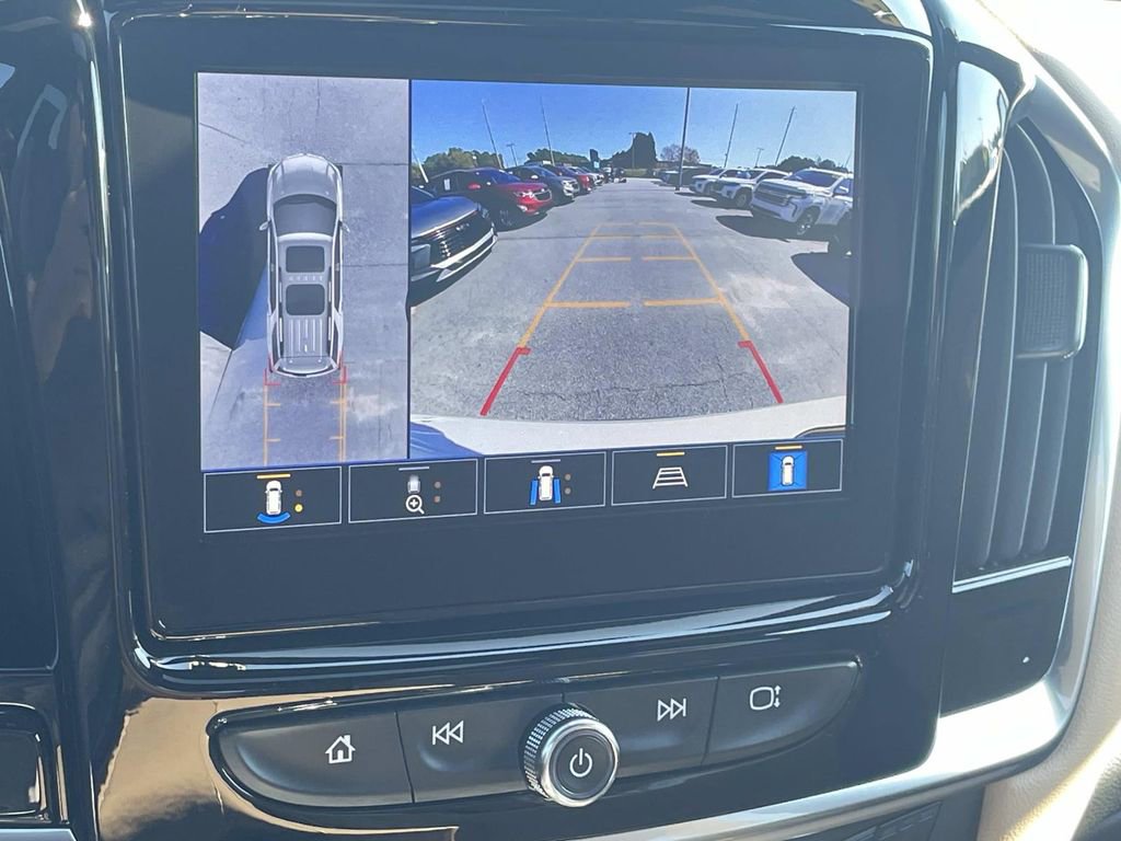 Used 2023 Chevrolet Traverse Premier image 22
