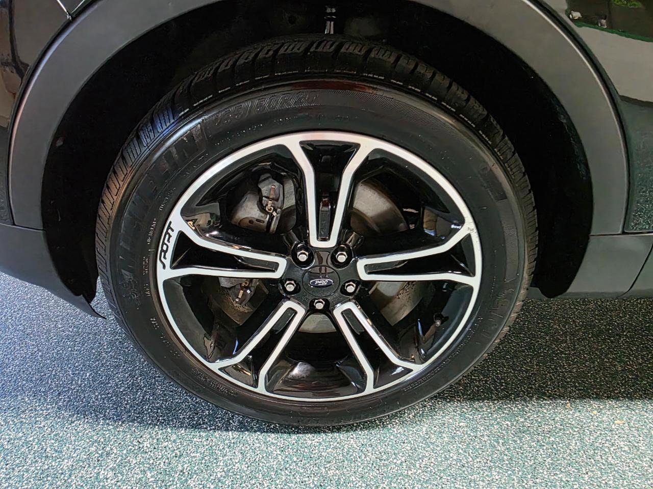 Used 2015 Ford Explorer Sport w/ Equipment Group 401A AWD/4WD image 12