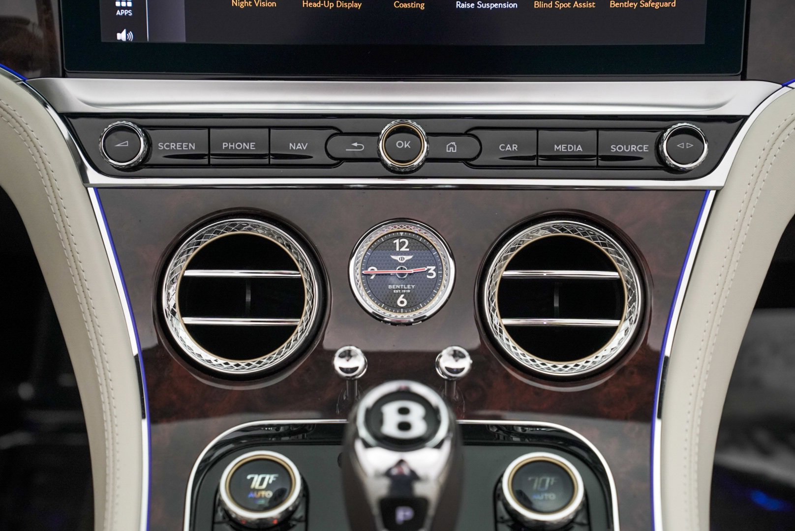 Used 2023 Bentley Continental GT Azure image 30