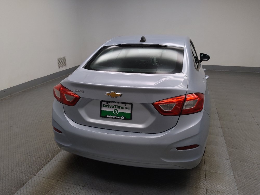 Used 2017 Chevrolet Cruze LS FWD image 7