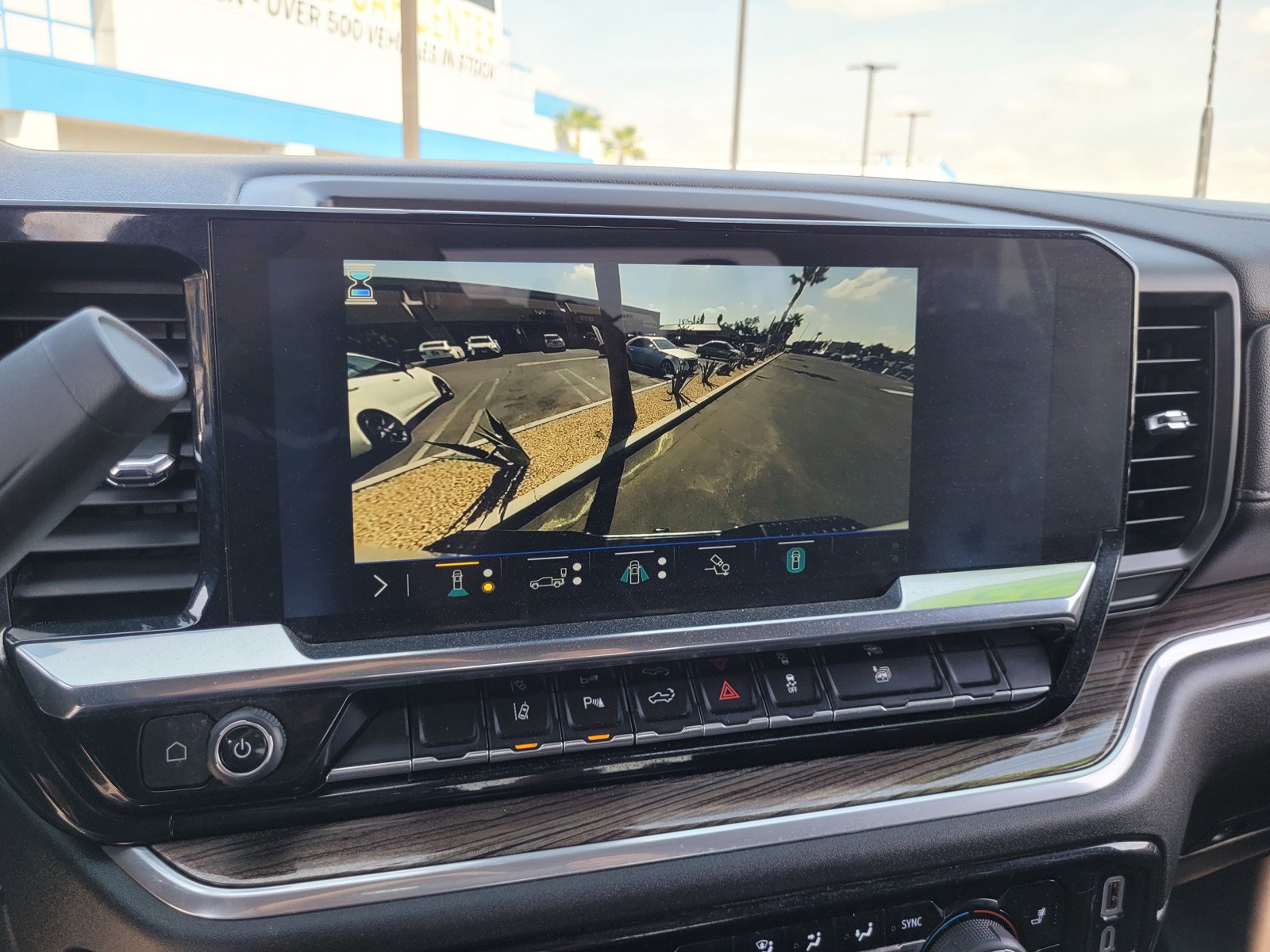 Used 2025 Chevrolet Silverado 2500 LT w/ Safety Package image 17