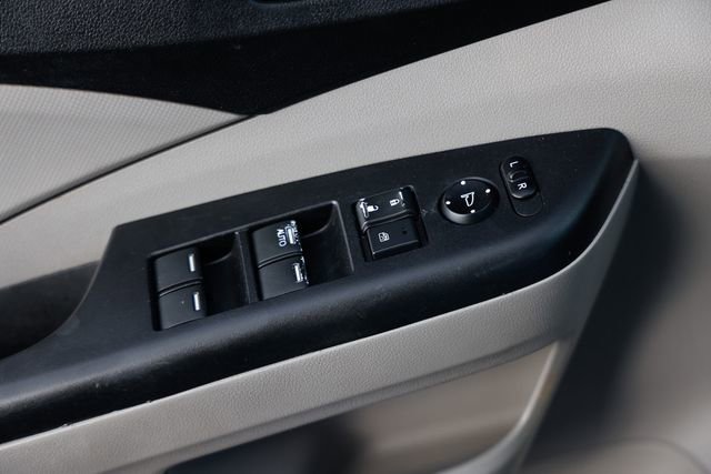 Used 2014 Honda CR-V LX image 45