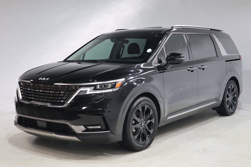 Used 2023 Kia Carnival SX Prestige FWD image 3