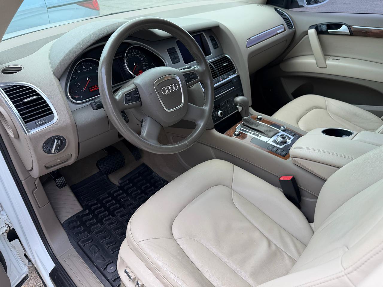 Used 2011 Audi Q7 3.0T Premium Plus AWD/4WD image 10