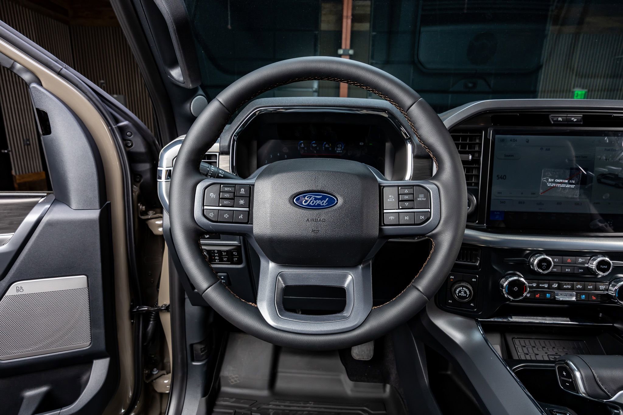 Used 2026 Ford F150 Lariat w/ Equipment Group 502A High AWD/4WD image 19