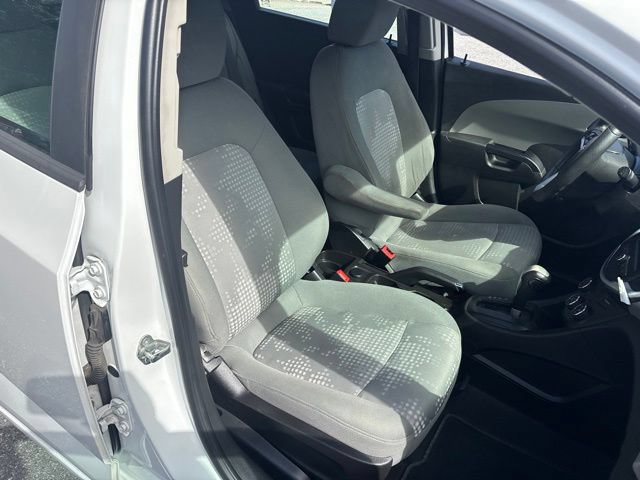 Used 2019 Chevrolet Sonic LT FWD image 8