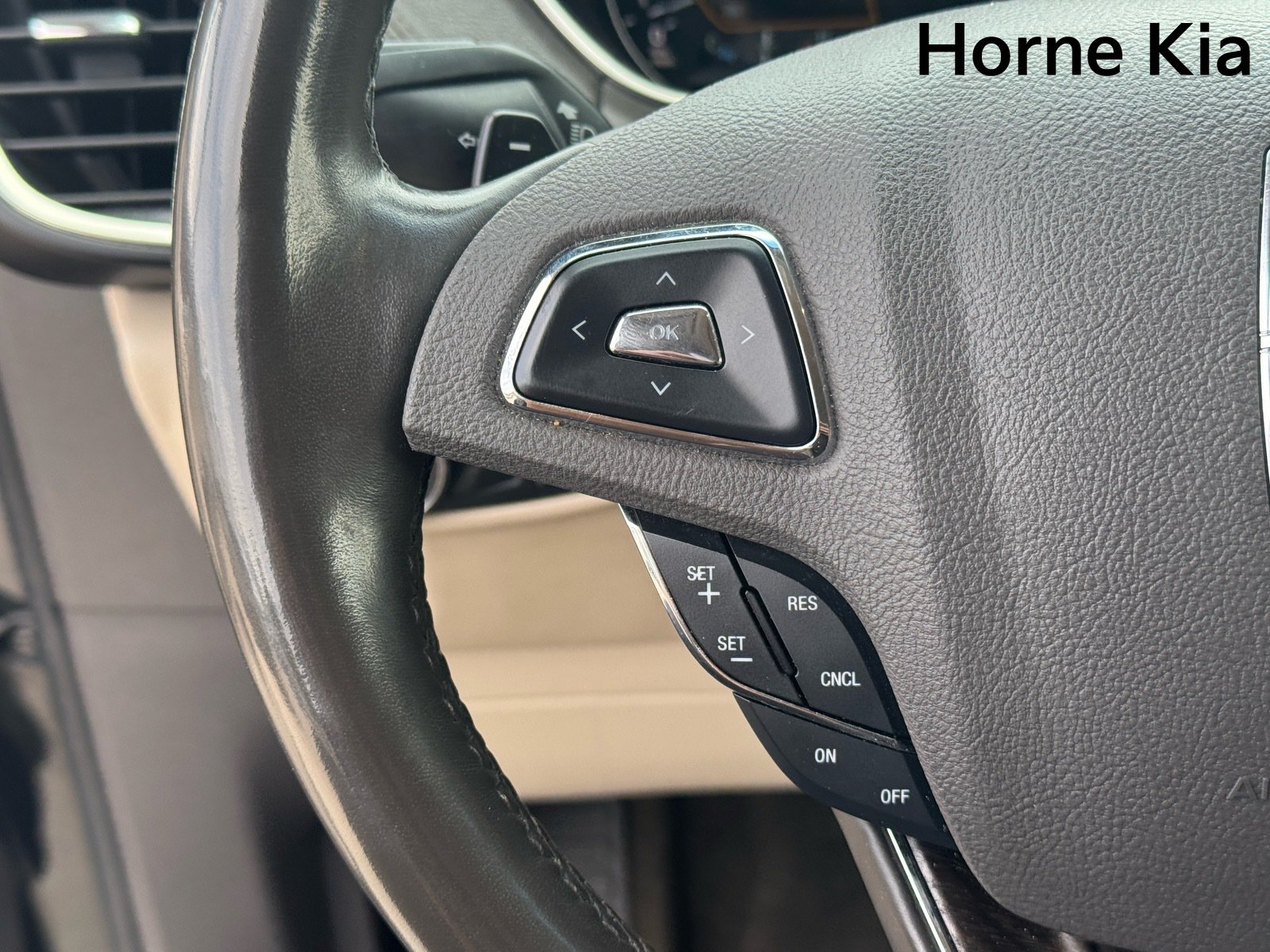 Used 2018 Lincoln MKX Reserve AWD/4WD image 18