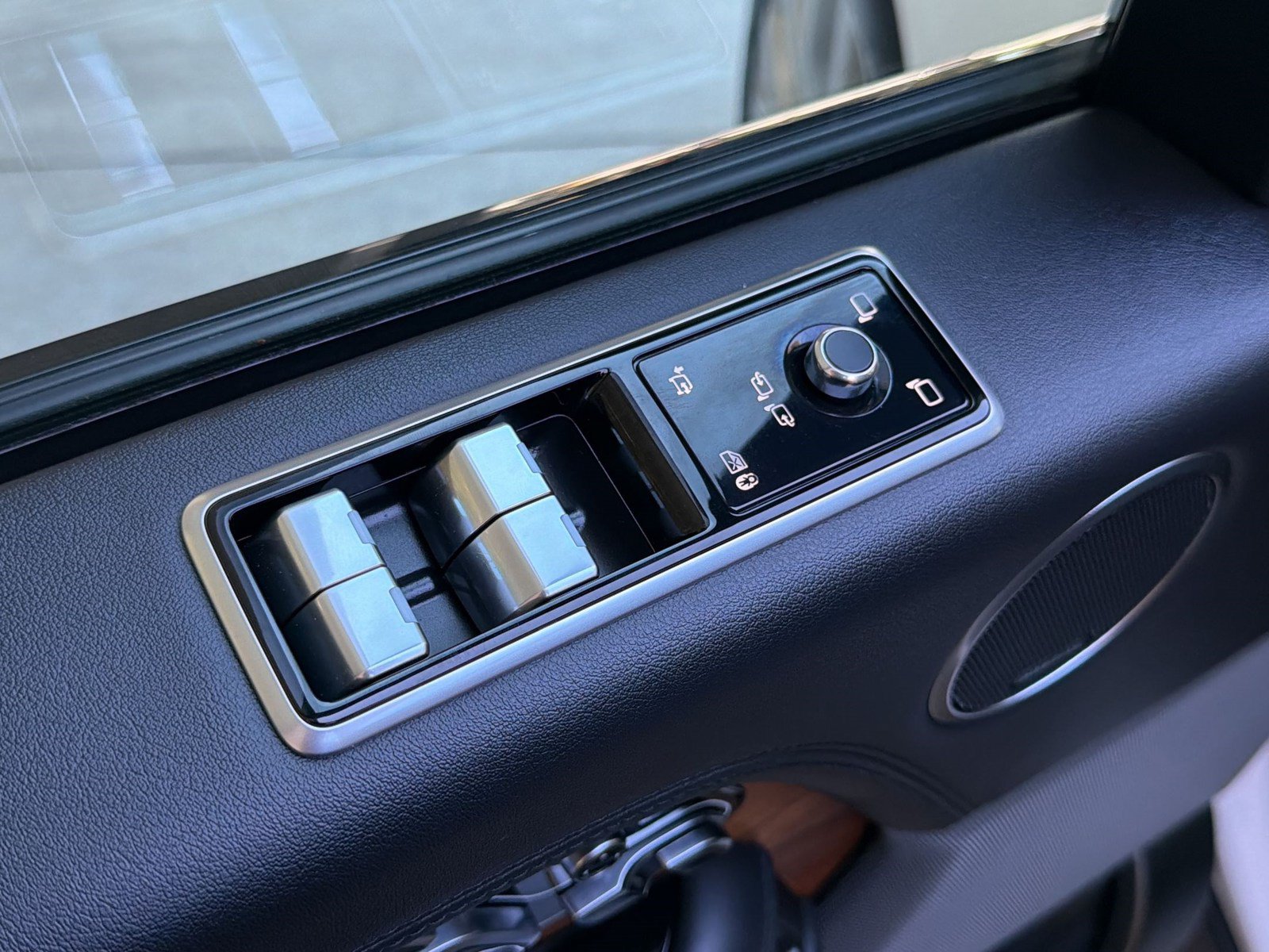 Used 2022 Land Rover Range Rover Westminster Edition AWD/4WD image 26