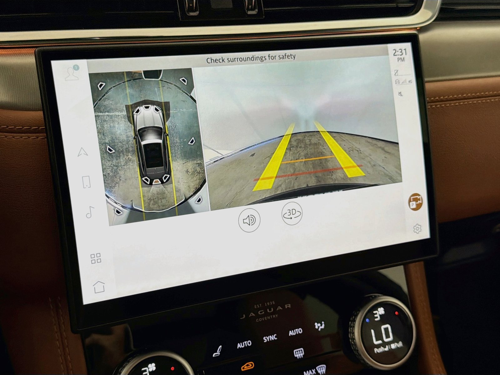 Certified 2026 Jaguar F-PACE R-Dynamic S AWD/4WD image 17