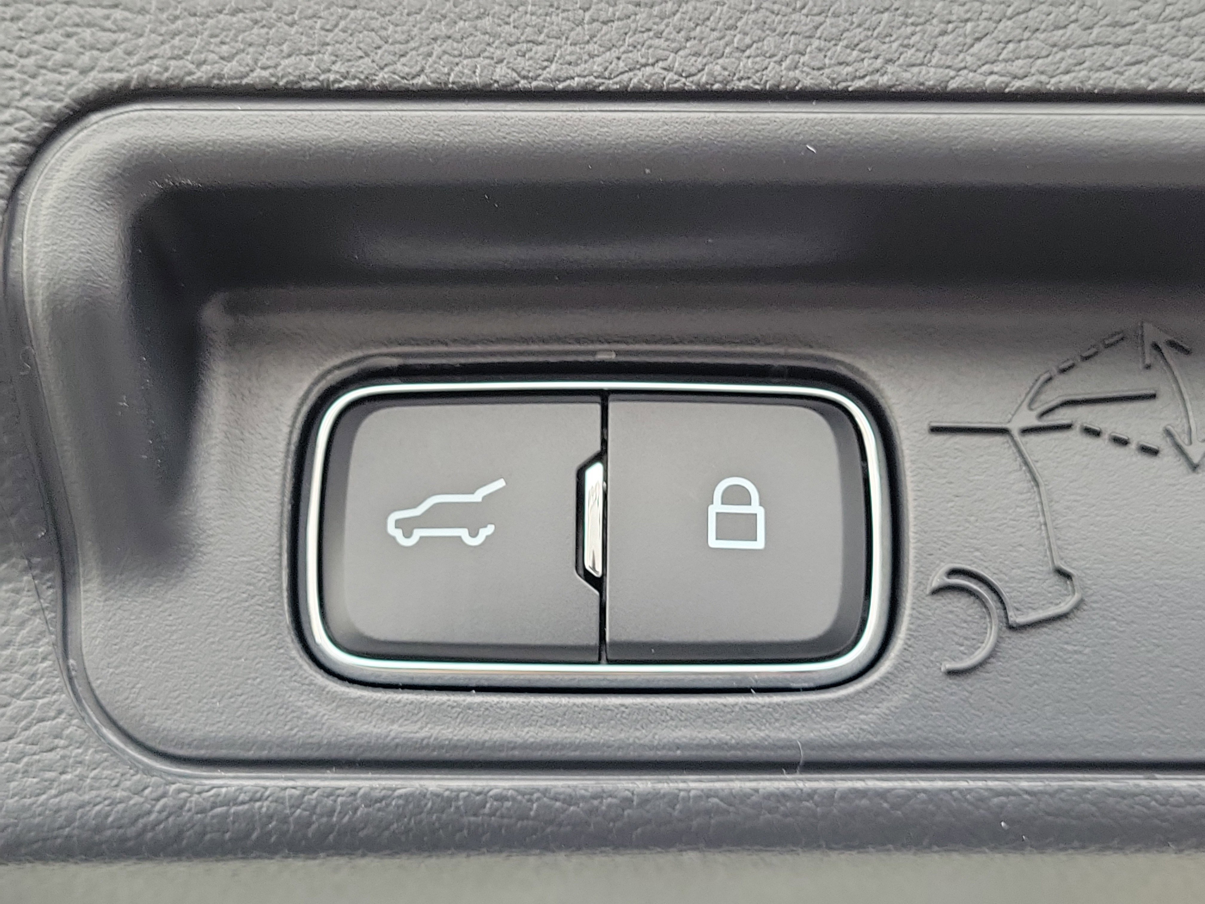 New 2026 Ford Explorer Platinum w/ LUX Leather Package image 9