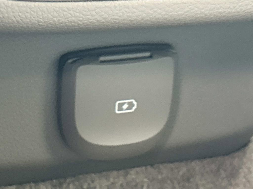 New 2026 Genesis GV70 2.5T Advanced image 24