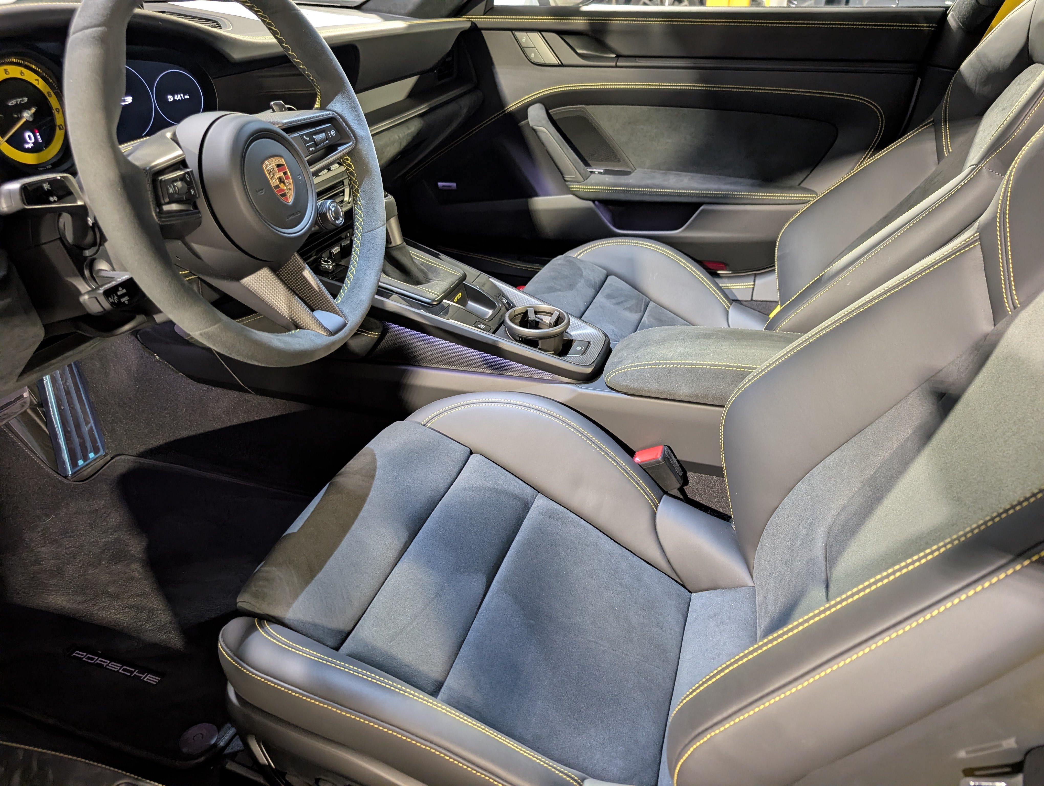 Used 2023 Porsche 911 GT3 RWD image 4