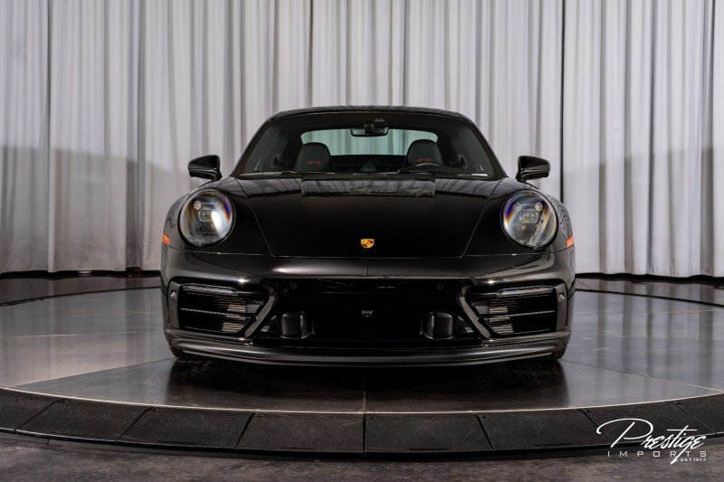 Used 2024 Porsche 911 Carrera GTS image 3