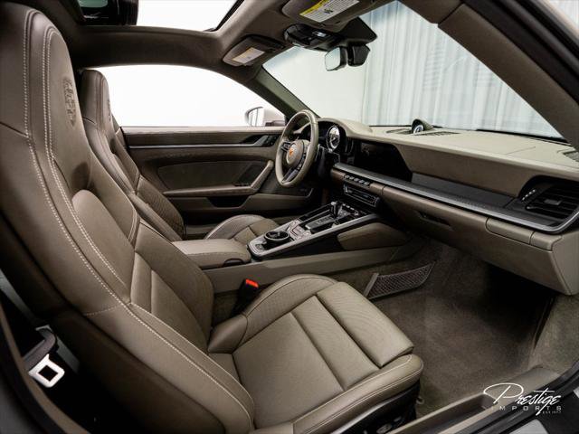 Used 2020 Porsche 911 Carrera S RWD image 19