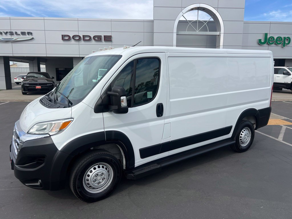 Used 2025 RAM ProMaster 2500 w/ U-Haul Equipment Group FWD image 2