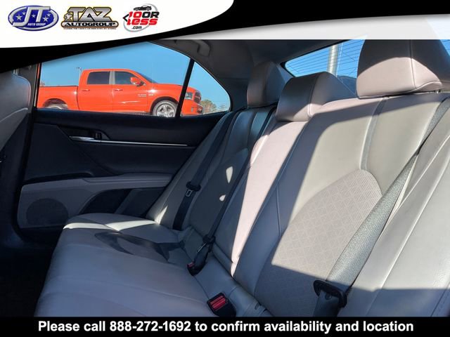 Used 2019 Toyota Camry XSE image 13