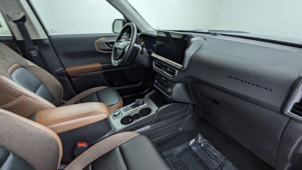 Certified 2025 Ford Bronco Sport Outer Banks w/ Outer Banks Tech Package+ AWD/4WD image 39