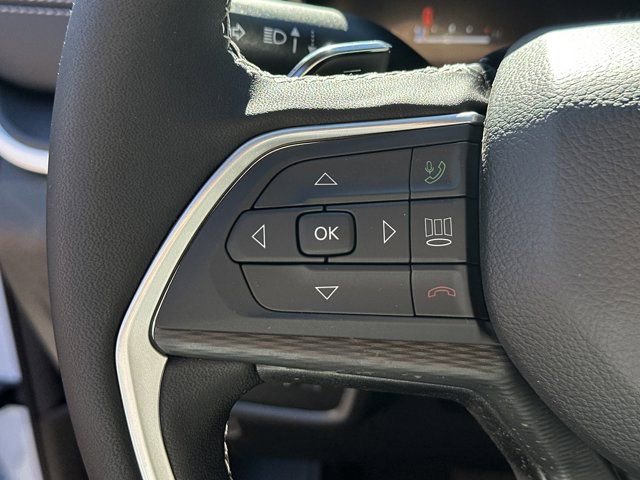 New 2025 Jeep Grand Cherokee L Altitude image 22