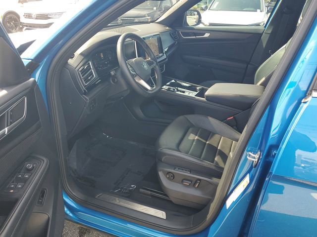 Certified 2024 Volkswagen Atlas Cross Sport SEL image 18