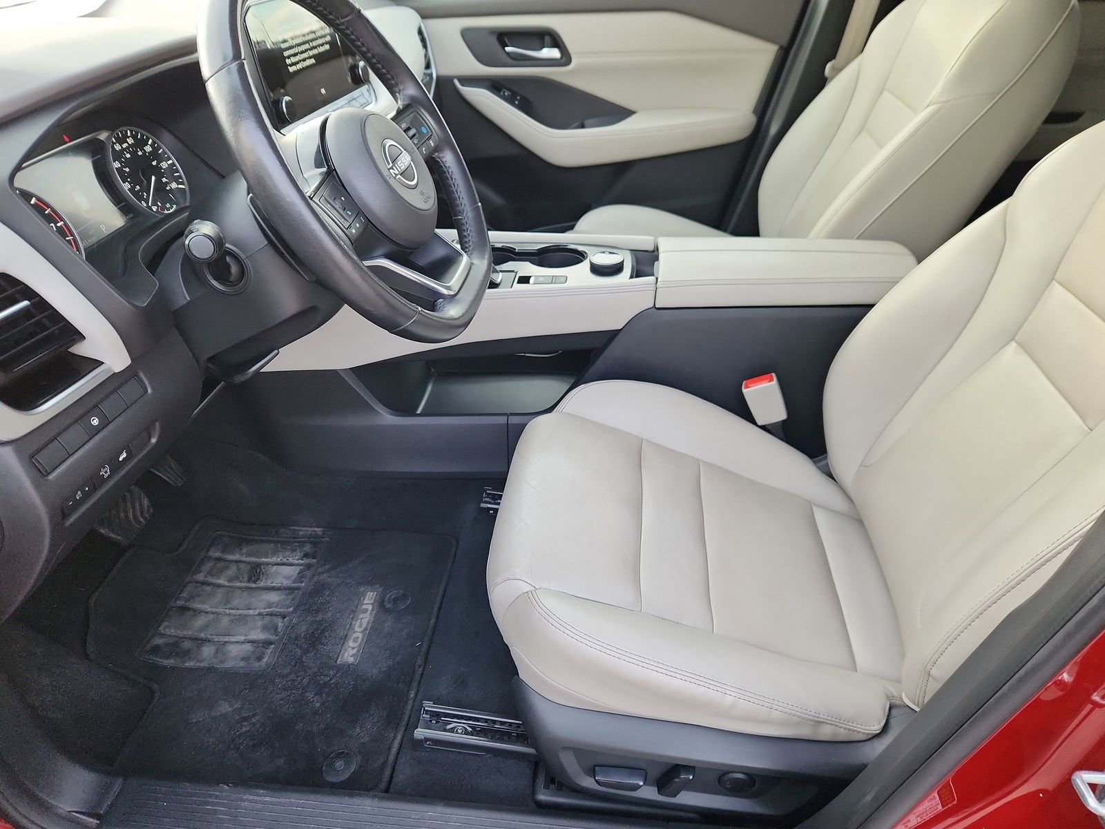 Used 2023 Nissan Rogue SL w/ SL Premium Package image 10