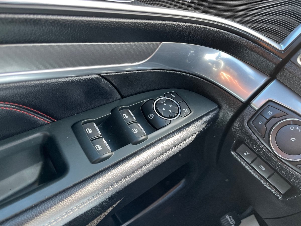 Used 2018 Ford Explorer Sport AWD/4WD image 23