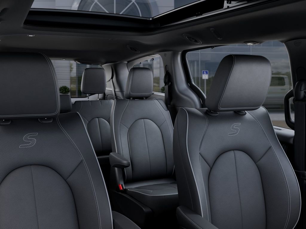 New 2026 Chrysler Pacifica Limited w/ S Appearance Package image 26
