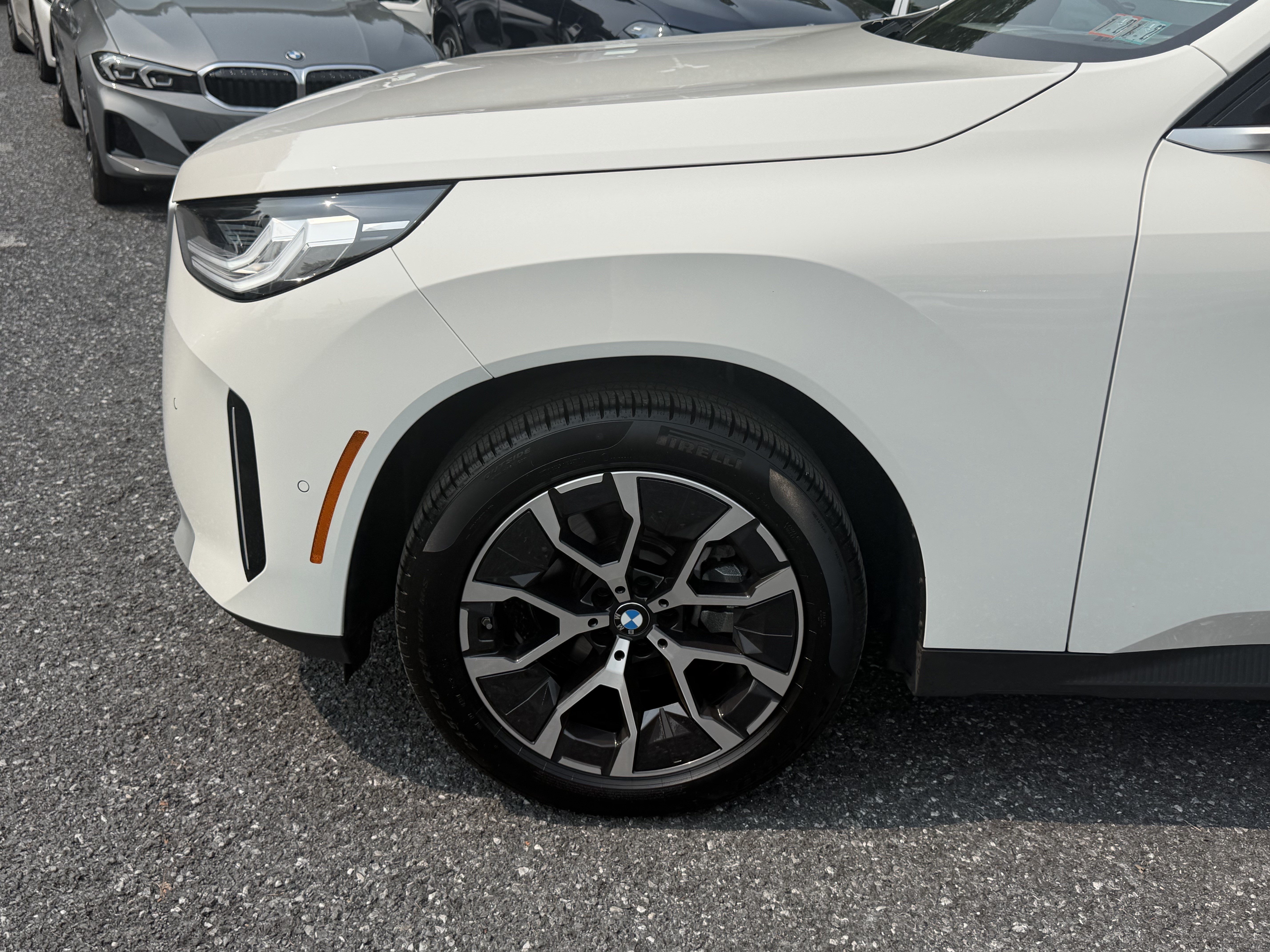 Certified 2025 BMW X3 xDrive30i w/ Premium Package AWD/4WD image 7