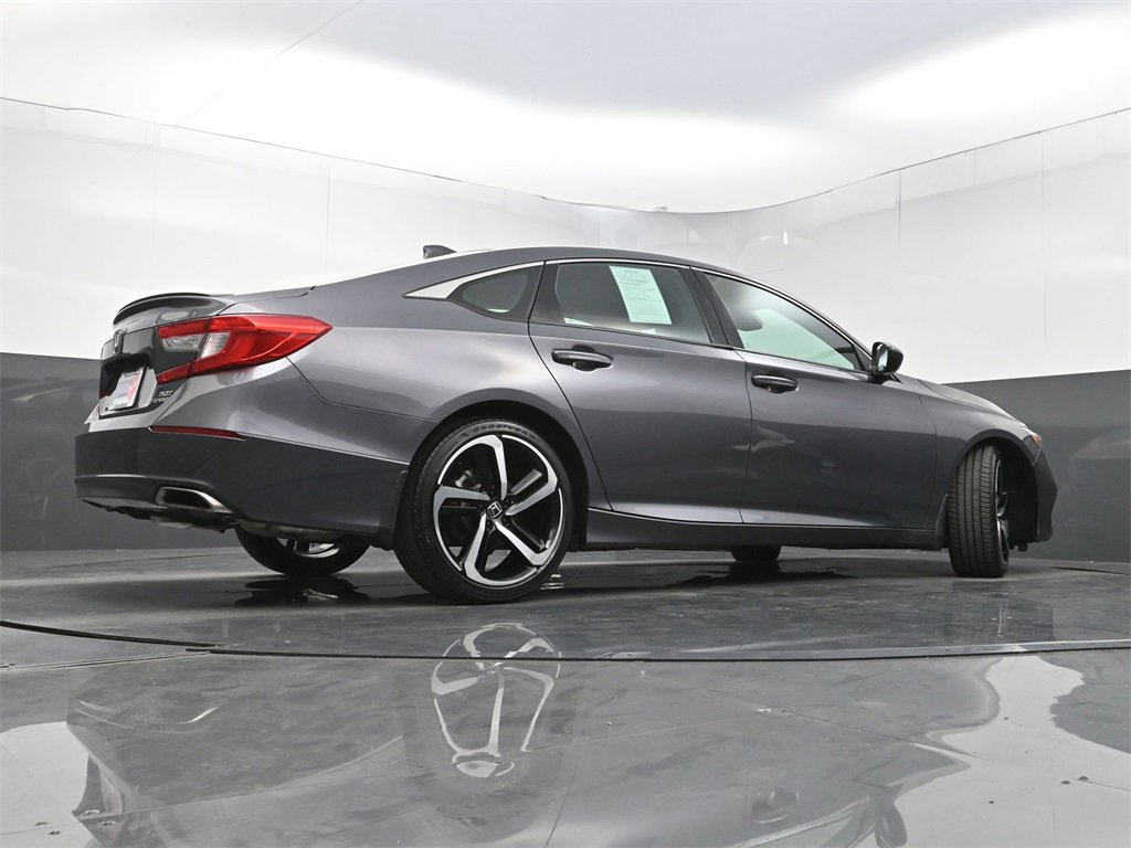 Used 2018 Honda Accord Sport image 29