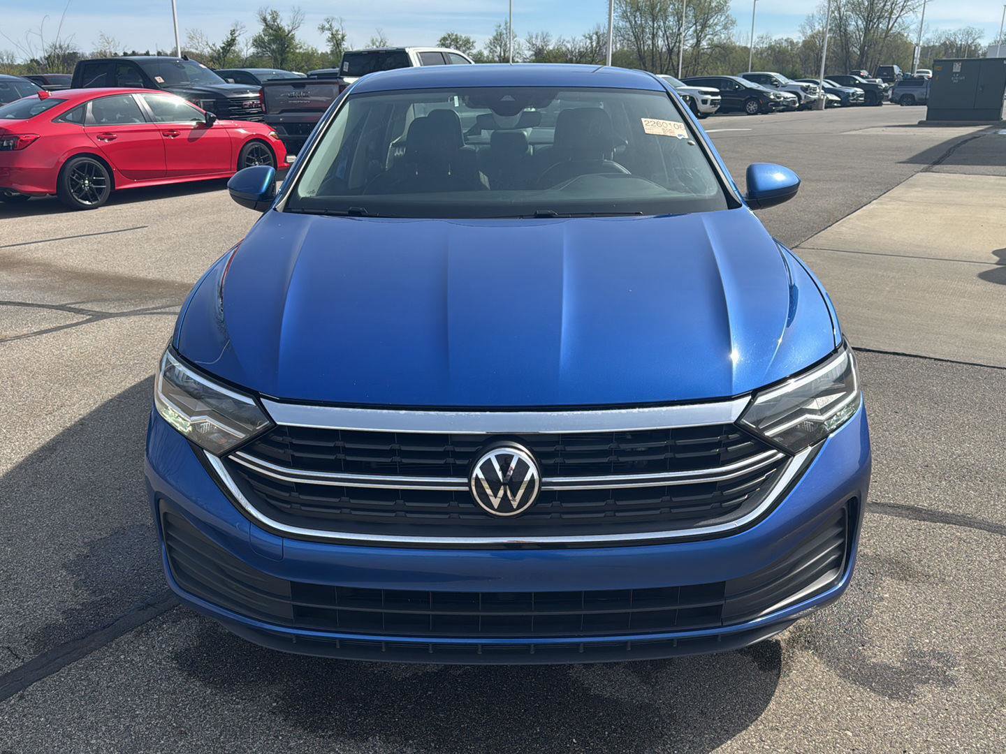 Used 2024 Volkswagen Jetta SE FWD image 8