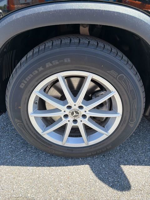 Used 2024 Mercedes-Benz GLE 450e 4MATIC image 5