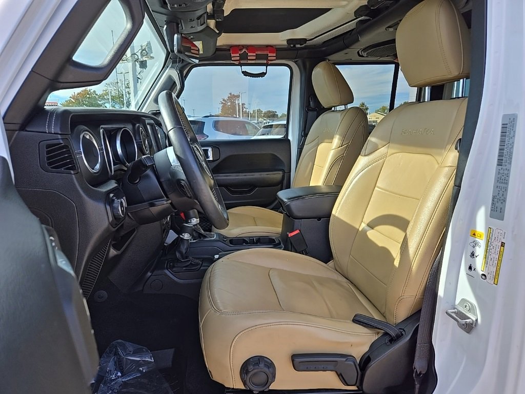 Used 2018 Jeep Wrangler Unlimited Sahara image 20