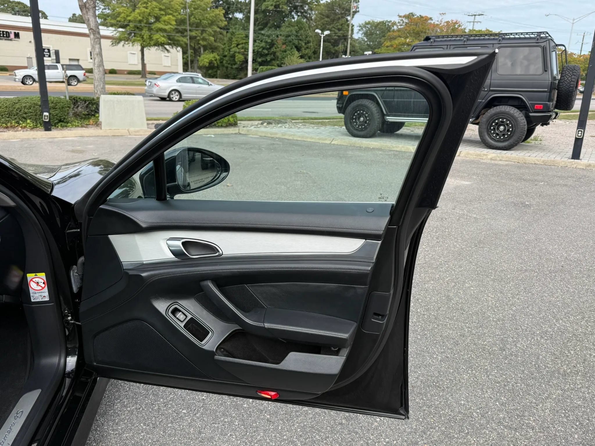 Used 2010 Porsche Panamera 4S AWD/4WD image 23