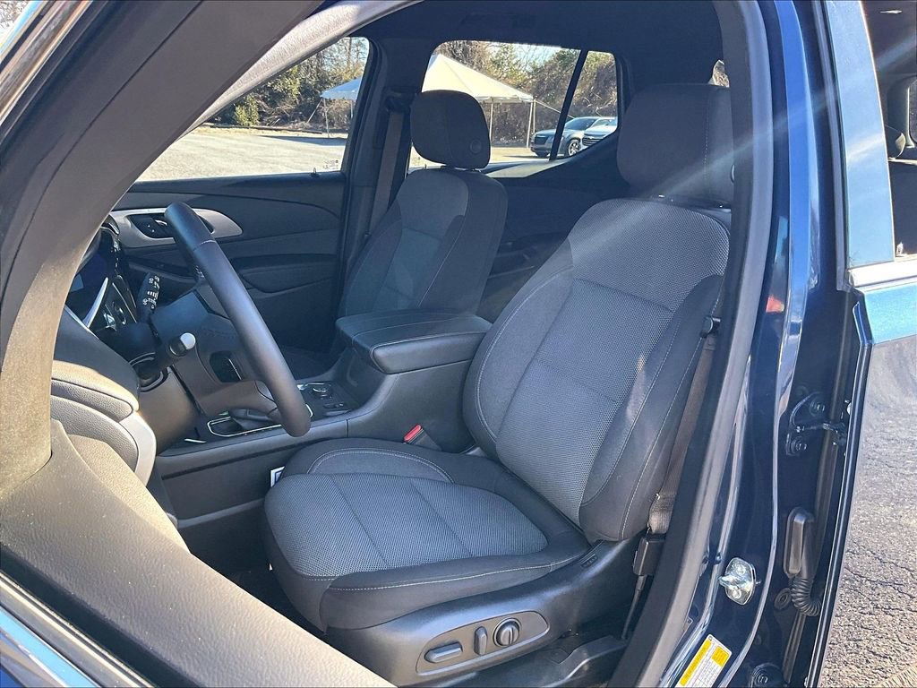 Certified 2022 Chevrolet Traverse LT image 22