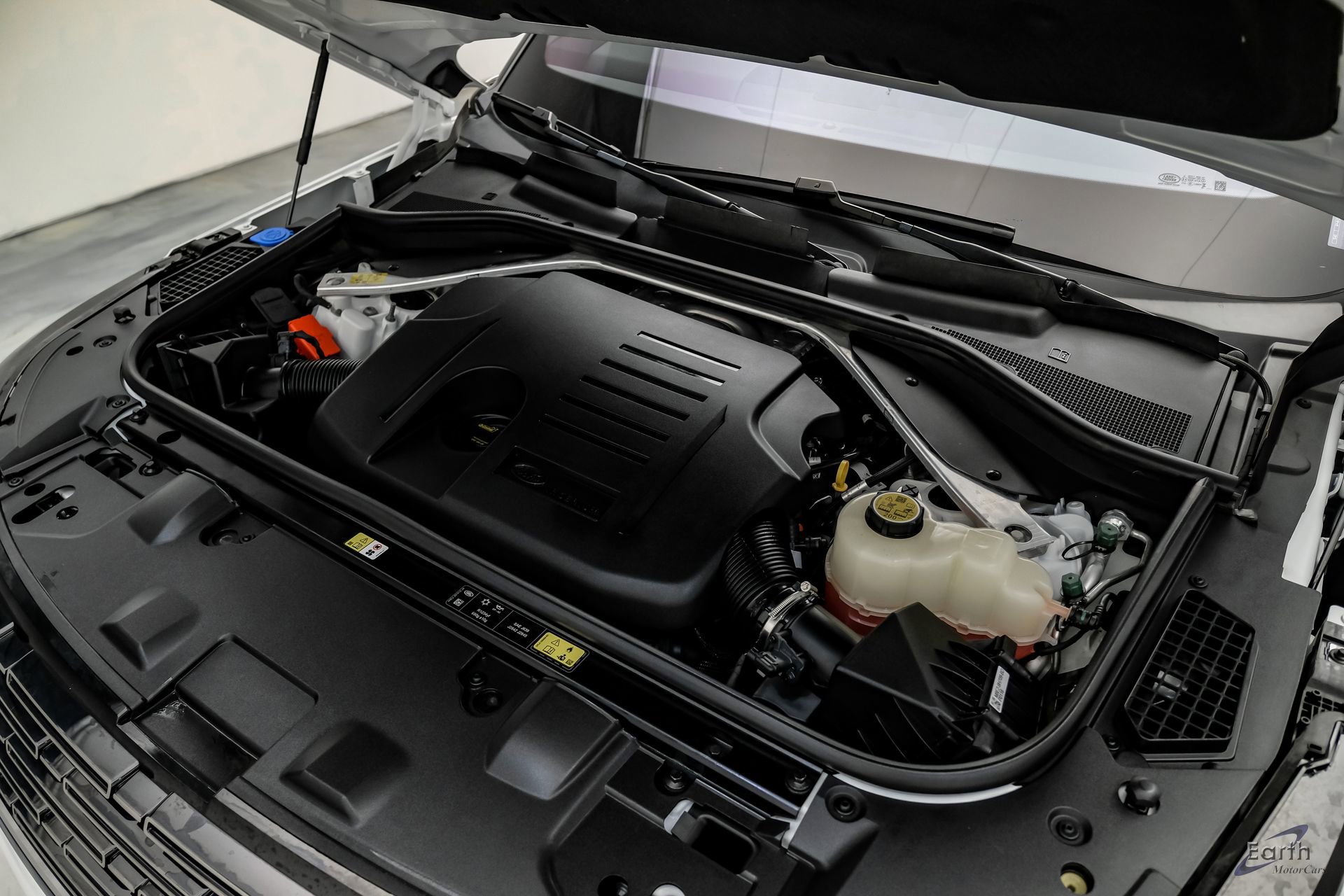 Used 2023 Land Rover Range Rover SE image 95