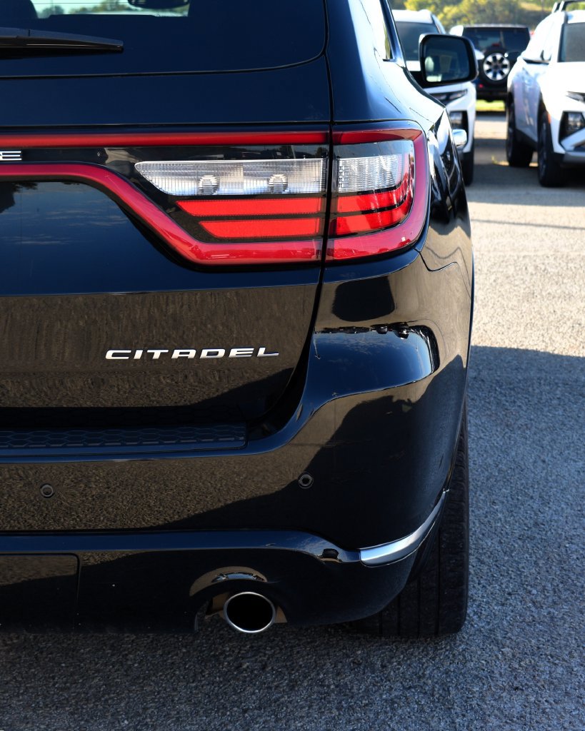 Used 2017 Dodge Durango Citadel RWD image 12