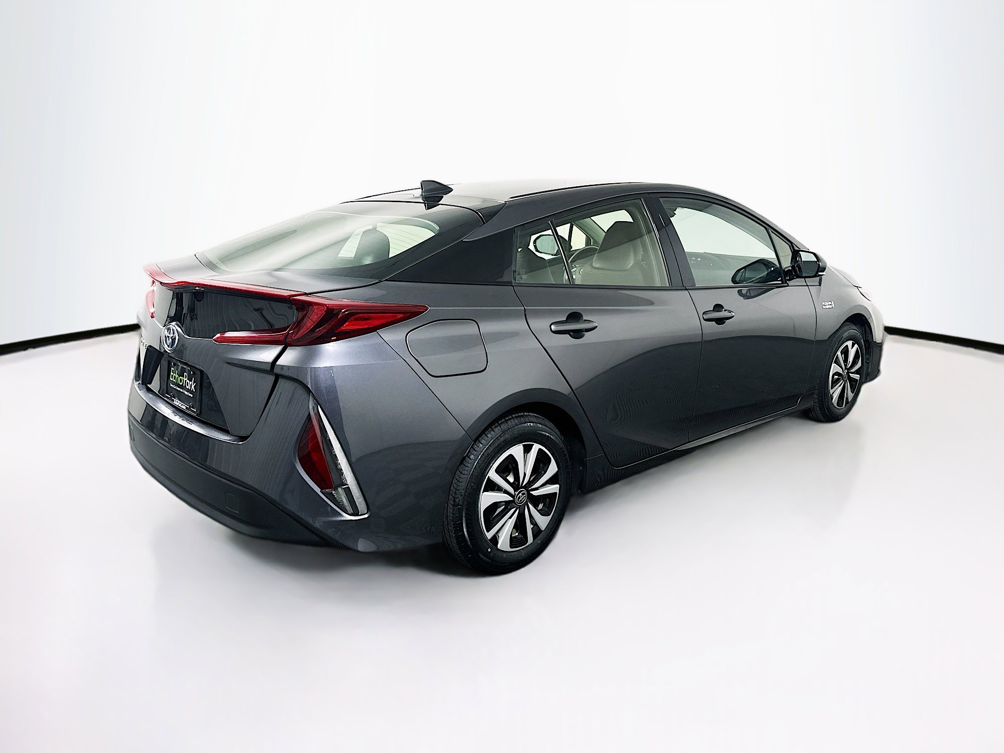 Used 2019 Toyota Prius Prime Premium FWD image 9