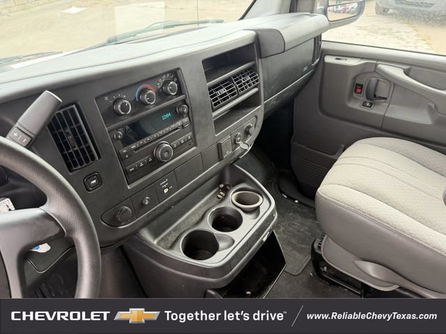 Used 2015 Chevrolet Express 2500 LS RWD image 18
