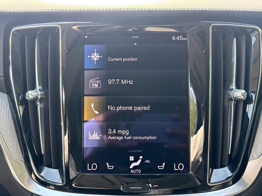 Used 2022 Volvo V60 T5 Cross Country w/ Lounge Package AWD/4WD image 26