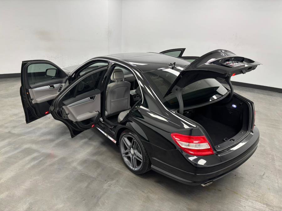 Used 2008 Mercedes-Benz C 300 Sport image 23