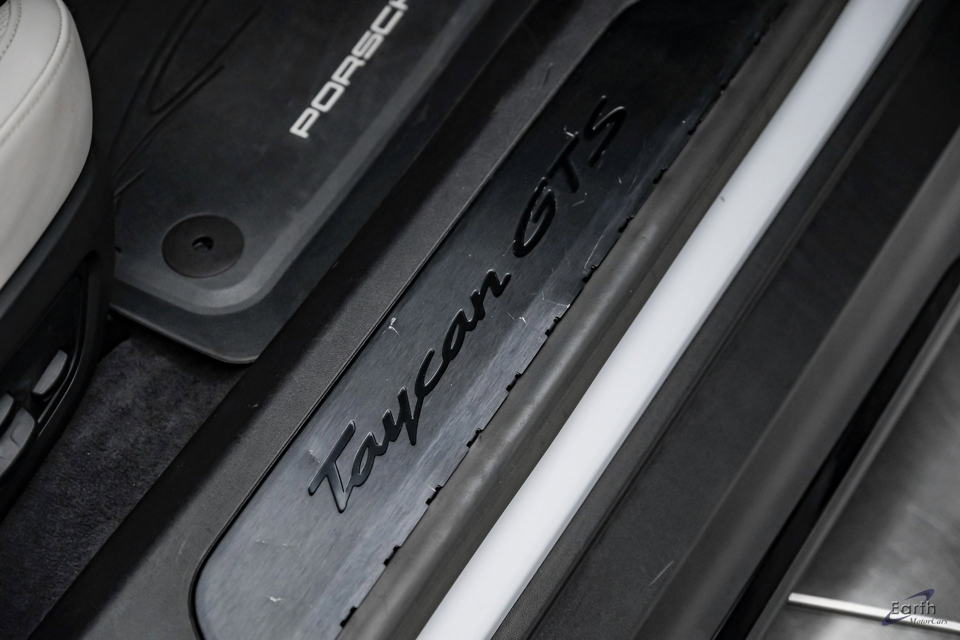 Used 2023 Porsche Taycan GTS w/ Premium Package image 47