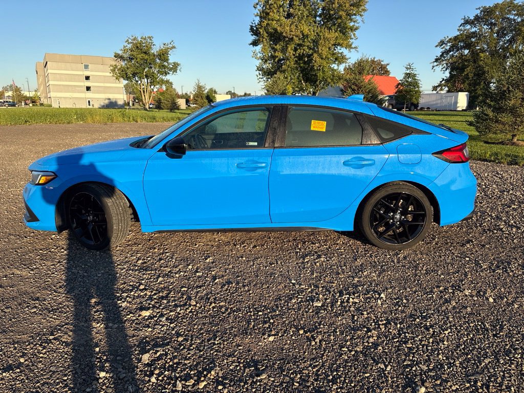 Used 2023 Honda Civic Sport image 7