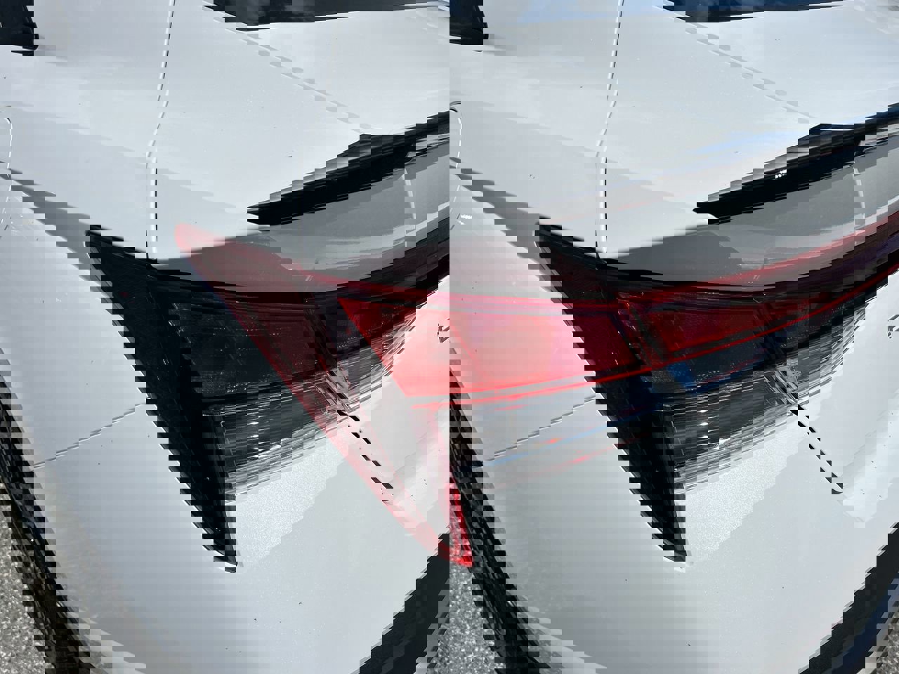 New 2026 Hyundai Elantra Sport FWD image 39