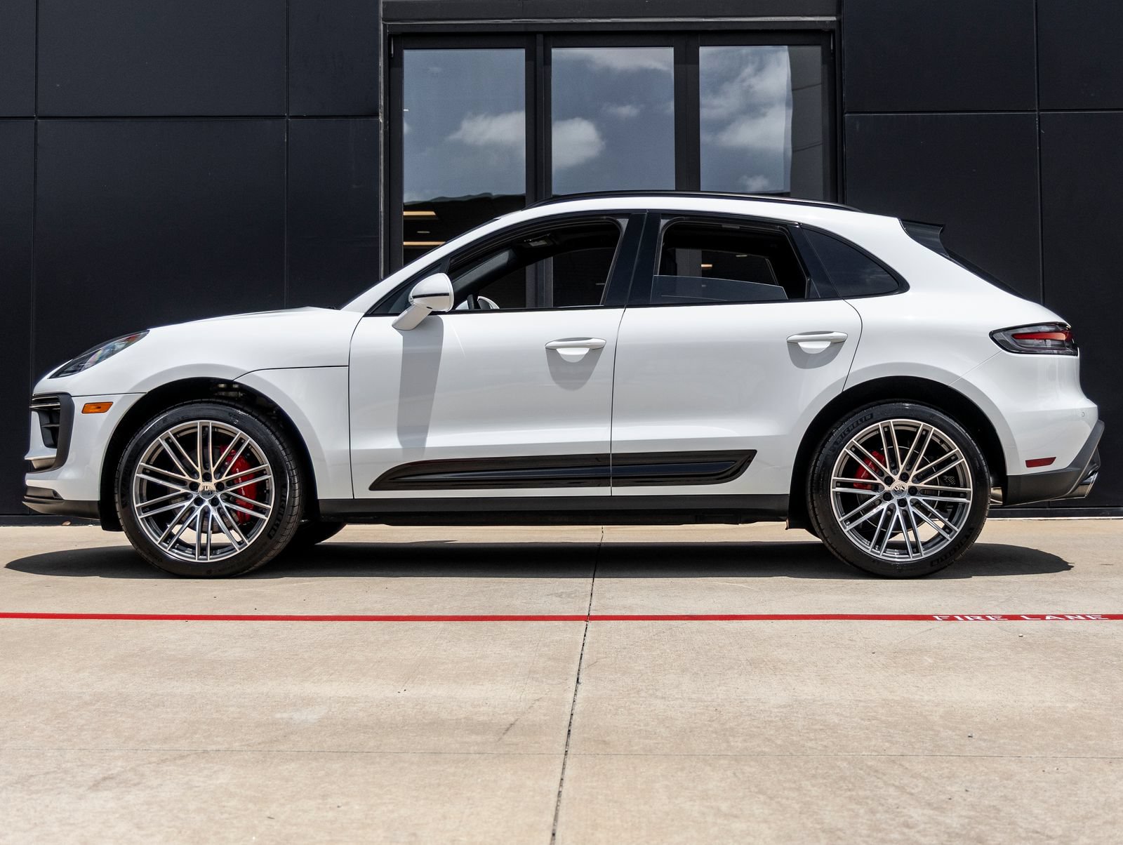 New 2026 Porsche Macan S AWD/4WD image 2